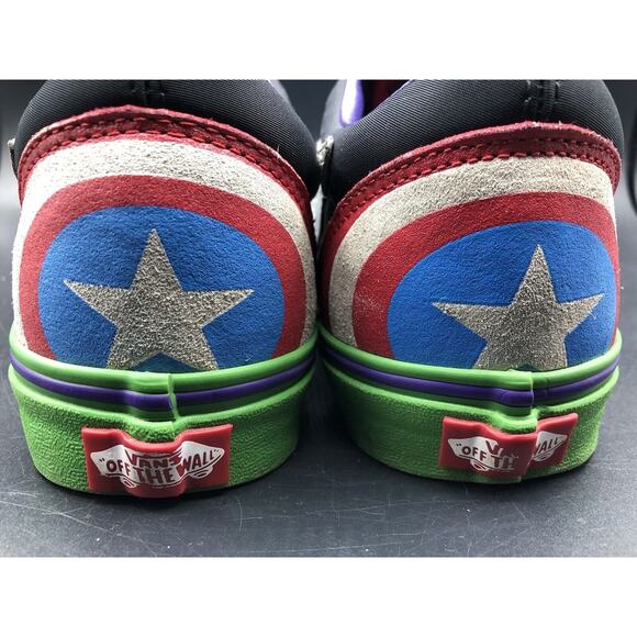 Vans Off The Wall Men\'s X Marvel Old Skool Shoes - Avengers Multi